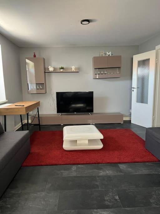 Gesamte Wohnung Mit Parkplatz Halstenbek Esterno foto